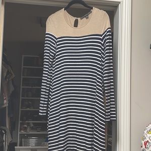 Size small long sleeve mid length dress